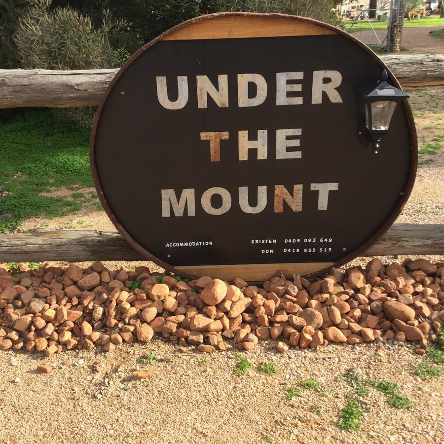 Мотель Under The Mount Melrose Экстерьер фото